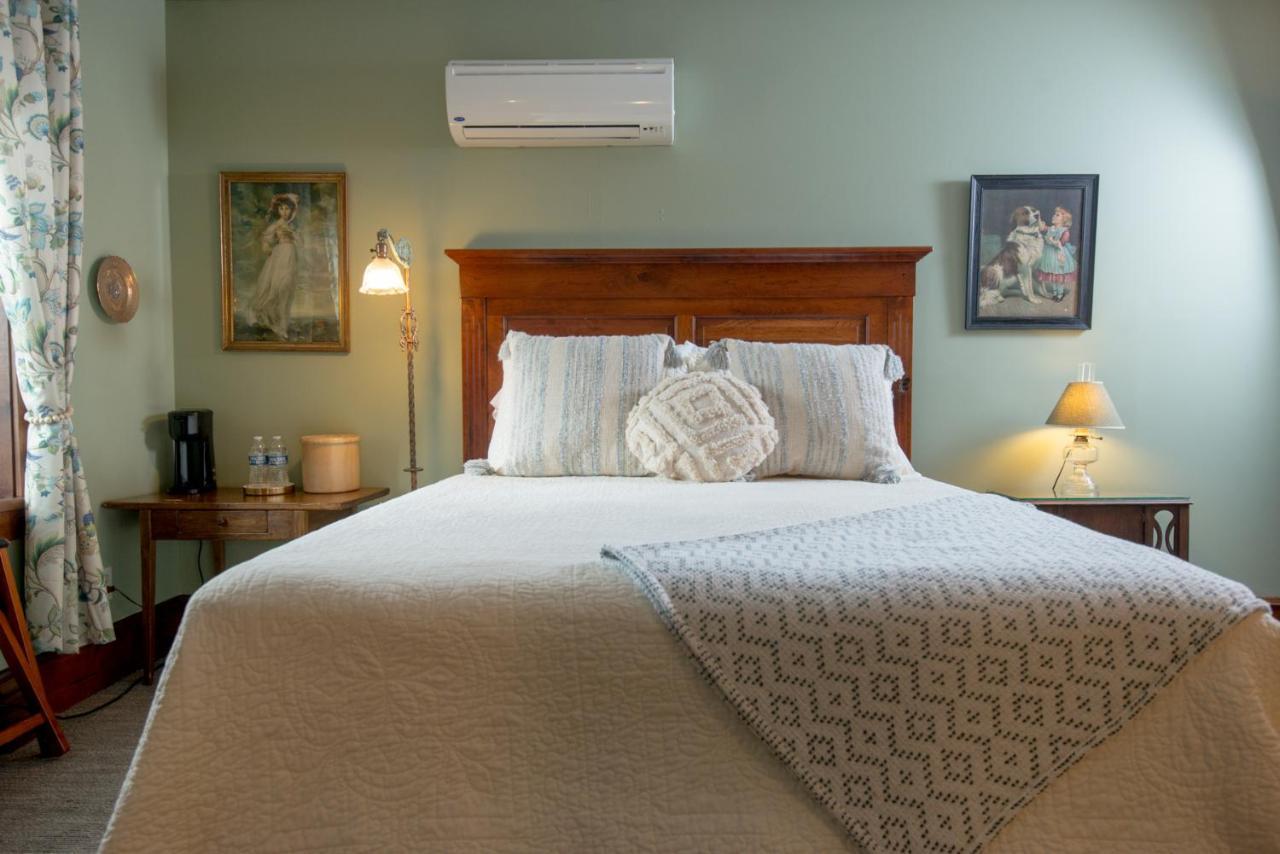 Inn At Cedar Crossing